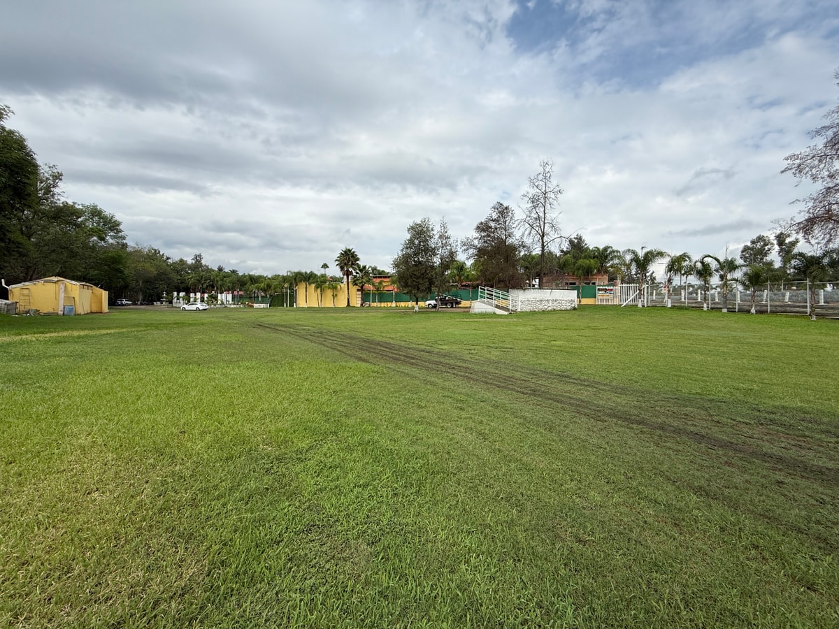 TERRENO EN VENTA EN ZAPOTLANEJO