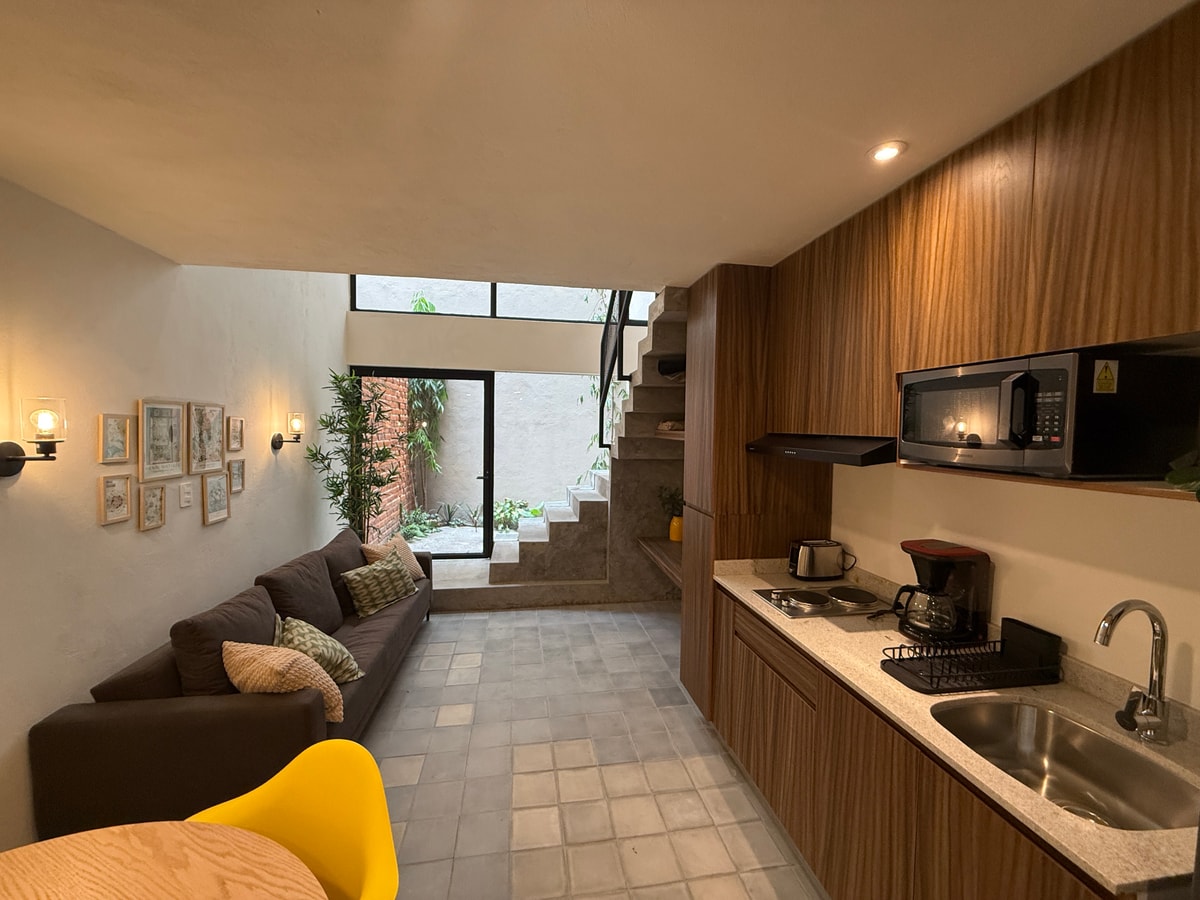 Departamento en venta en la Colonia Americana  4