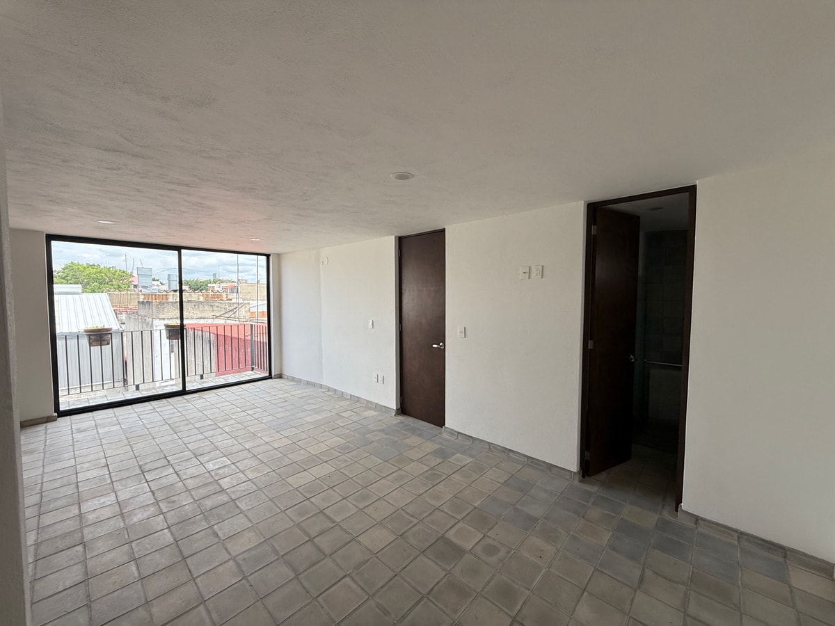 Departamentos en venta en la Col. Moderna  3
