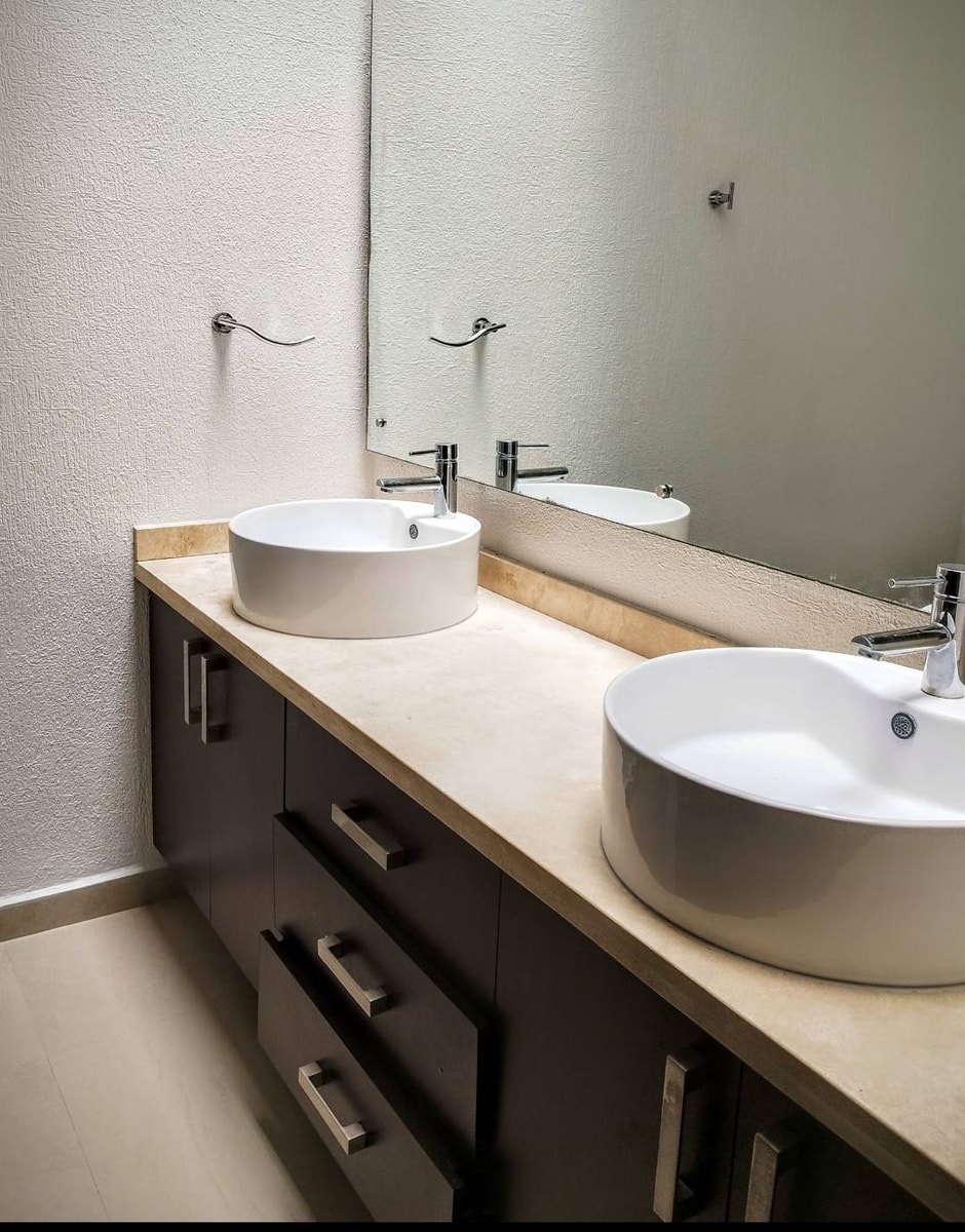 Hermosa casa en Venta Valle de Juriquilla 5