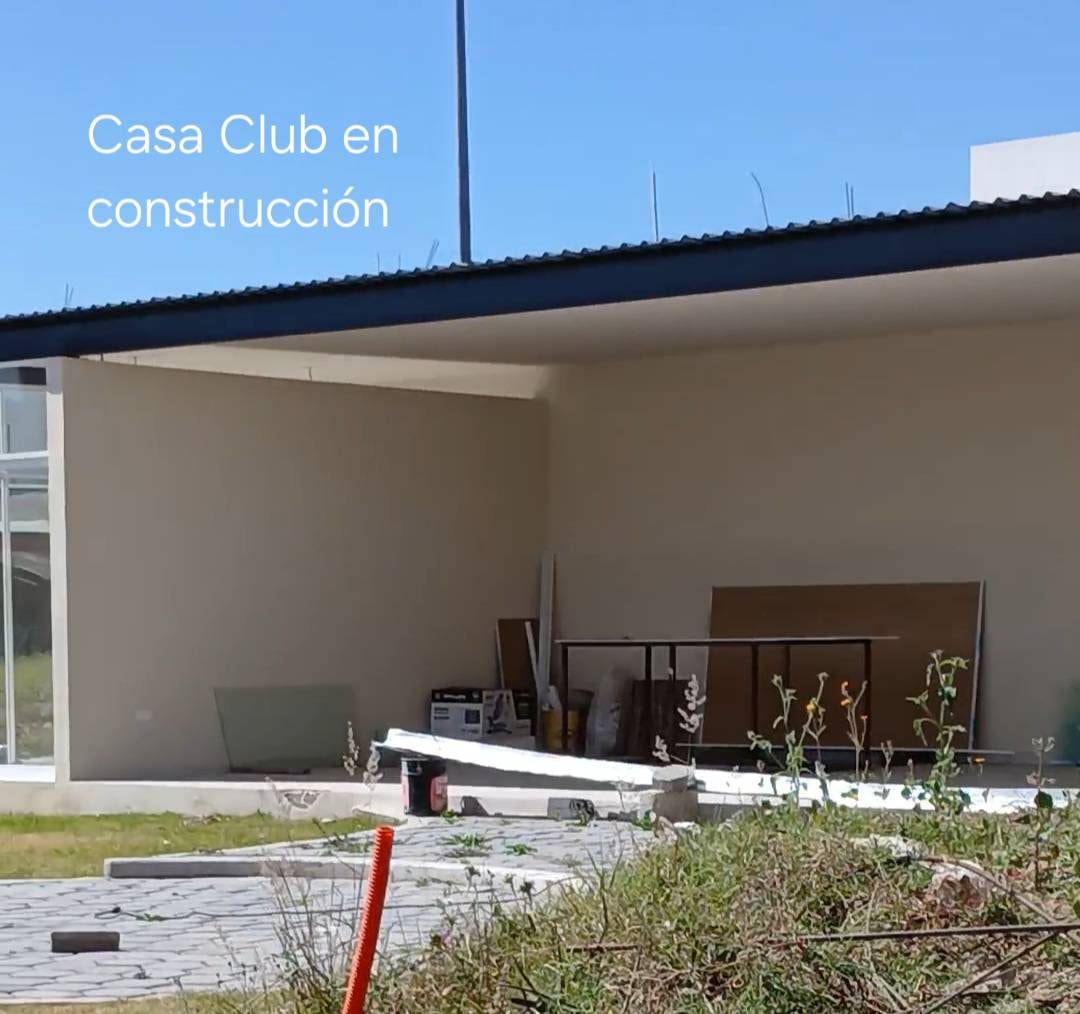 RENTA DE CASA NUEVA  4