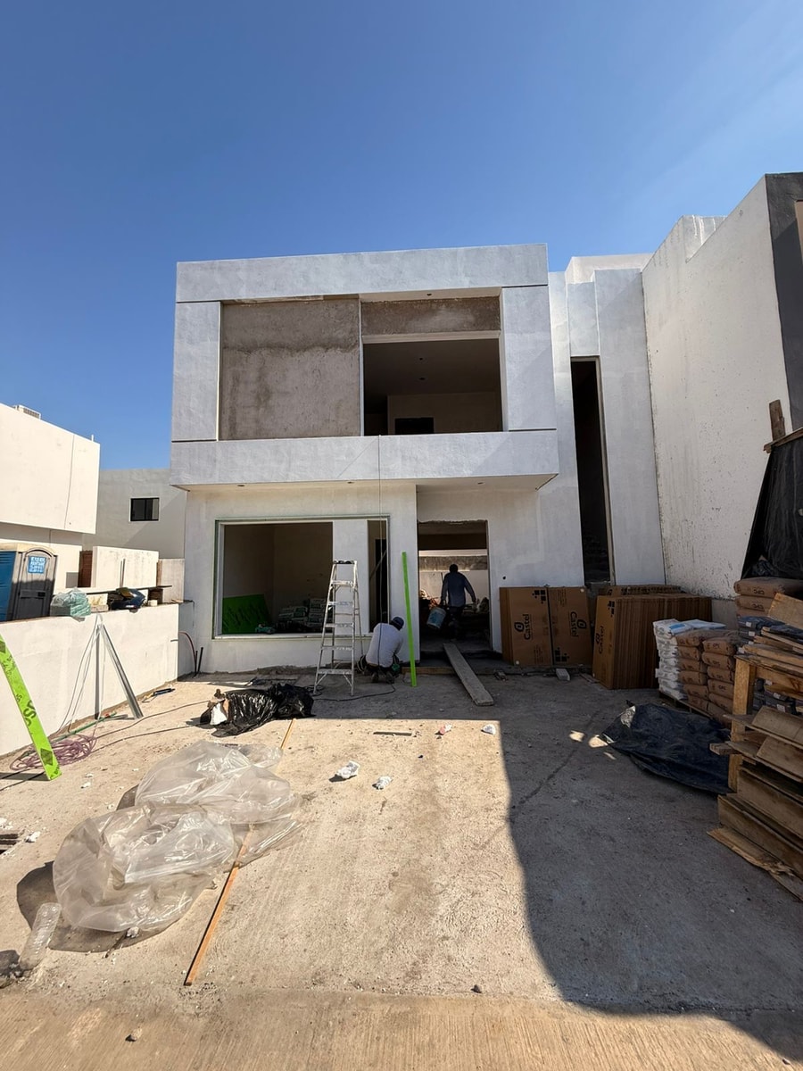 Casa en venta, Fracc. Coto Platino Sur
L 39 3