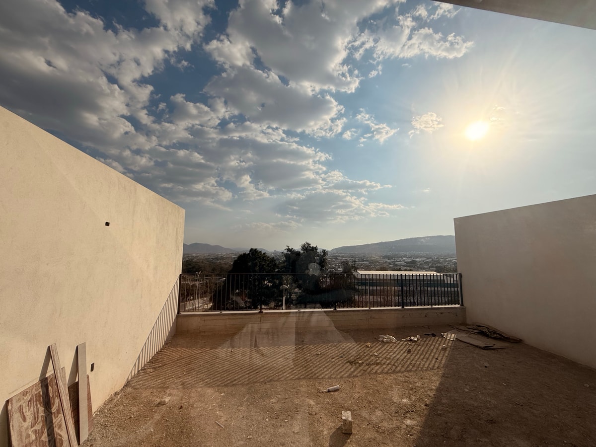 🏡CASA EN VENTA| LUJO, VISTA Y AUTOSUSTENTABILIDAD 5