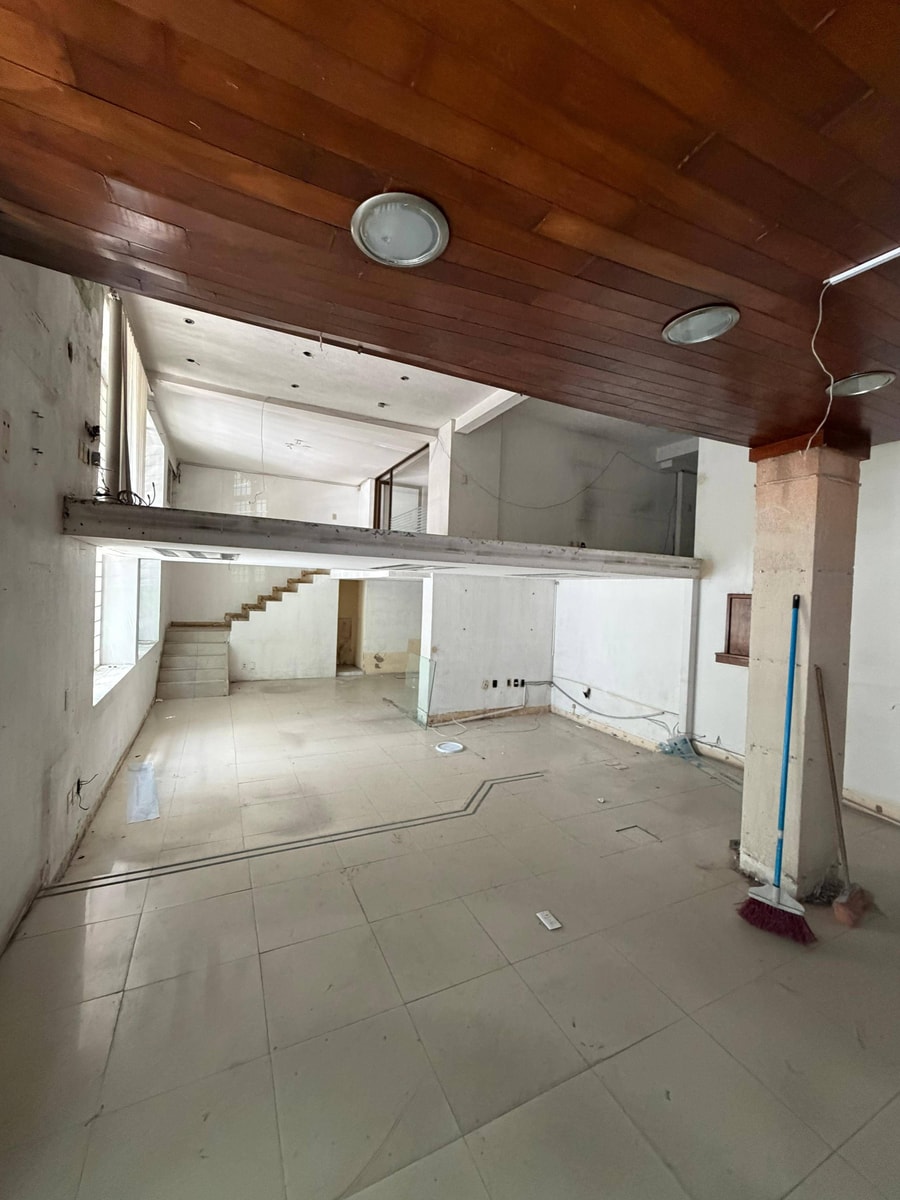 Terreno con gran potencial en Colonia Americana  4