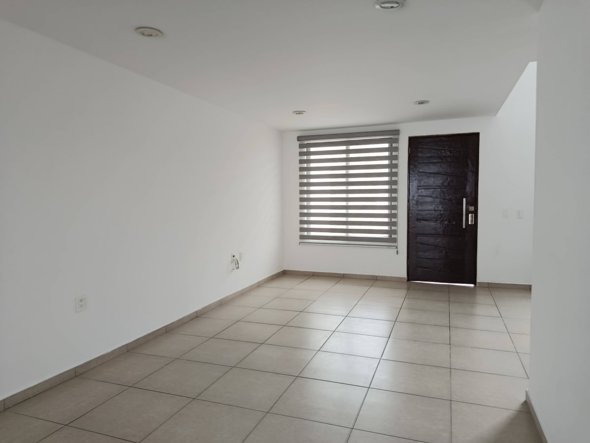 CASA EN VENTA  EN 📍ANTIGUA CEMENTERA 4