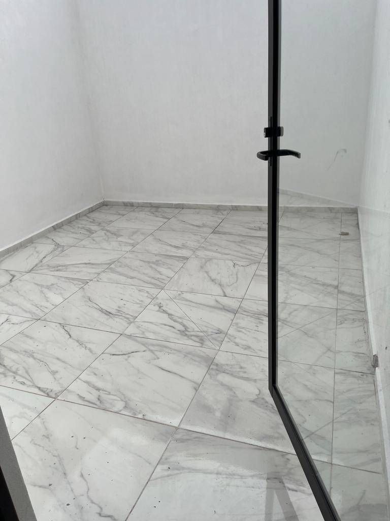 RESIDENCIA EN VENTA CON JARDIN AMPLIO 5