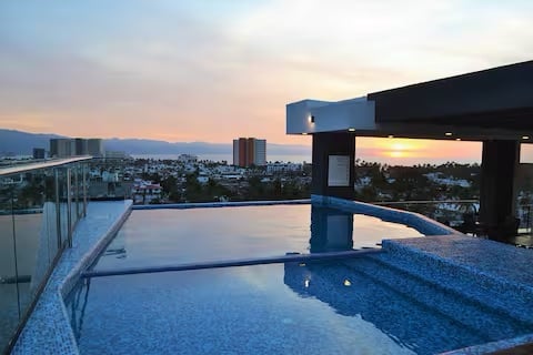 Venta de Depto A en Puerto Vallarta TORRE NIZA