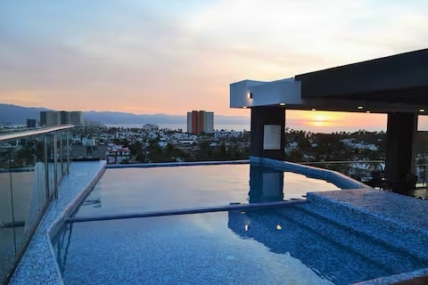 Venta de Depto A en Puerto Vallarta TORRE NIZA