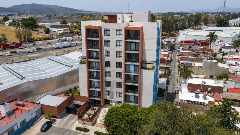 Cedros 1180