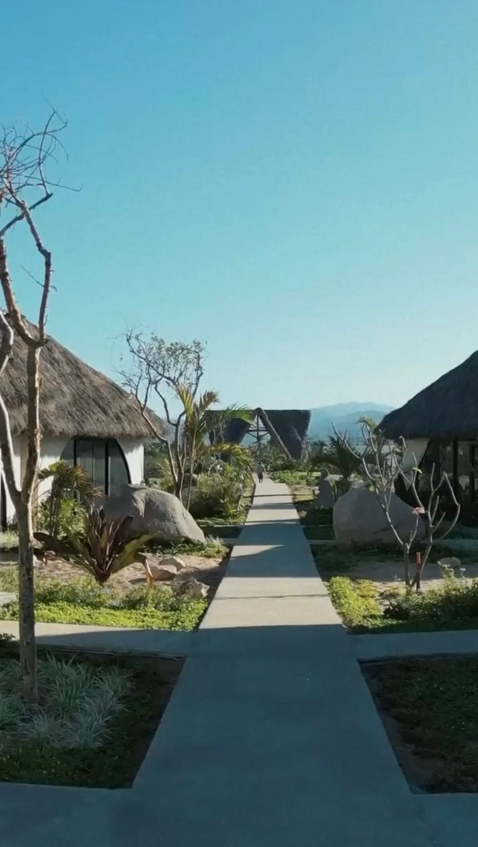 Terrenos con aeropuerto privado a pie de playa  5