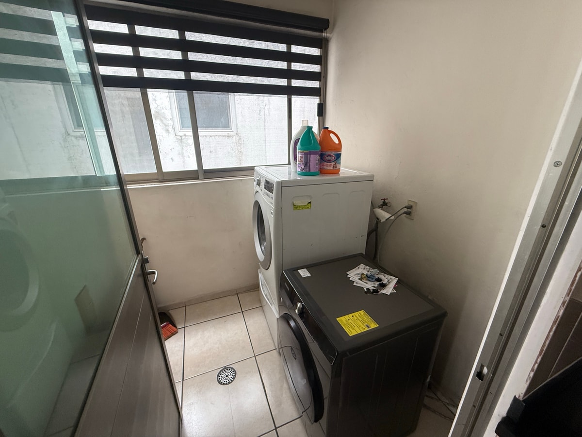 Departamento amueblado en renta en calle Manzano  5