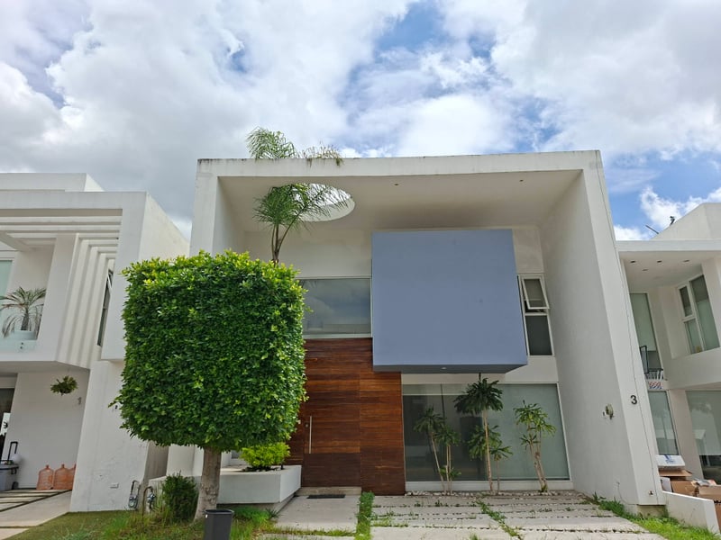 CASA EN RENTA 📍PARQUE LIMA
