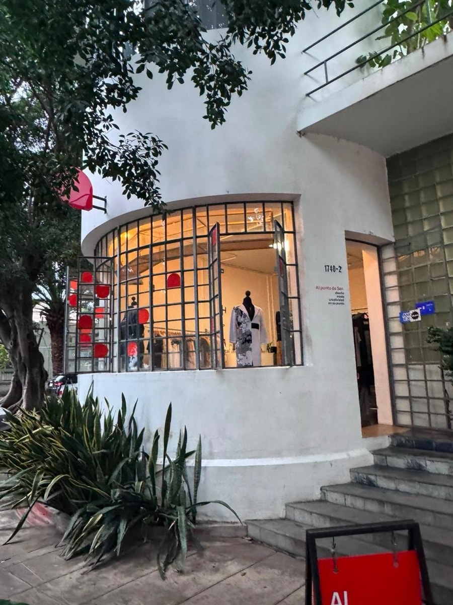 Oficina o local en planta baja en col. Lafayette 3
