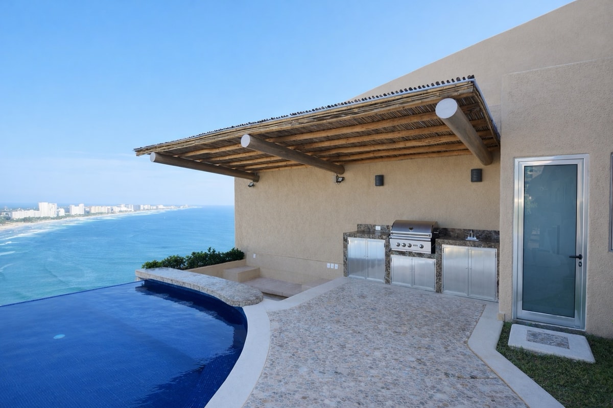 Villa nueva en Cima Real, Acapulco Diamante 3