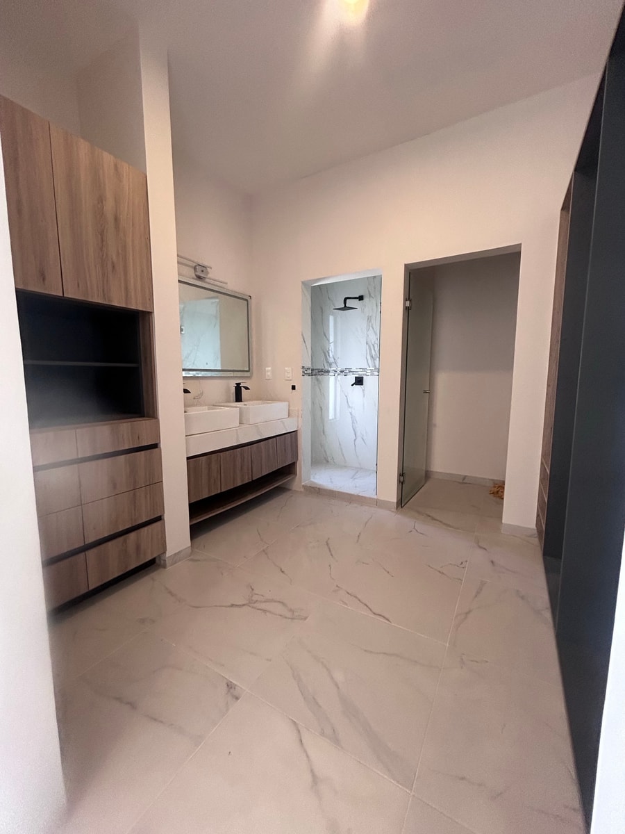 Venta de hermosa residencial el mayorazgo Queretar 5