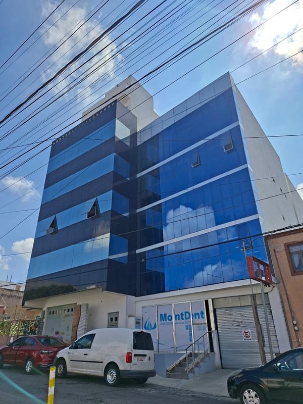 EDIFICIO PARA OFICINAS EN ZONA COMERCIAL LA PAZ, foto 1 de 11